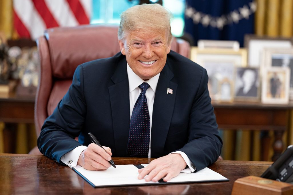 Trump Weighs Public Execution Broadcast as Republicans Raise Alarm